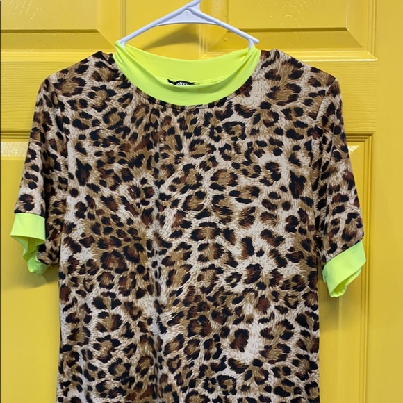 Shein leopard print and neon trim dress - Picture 2 of 3